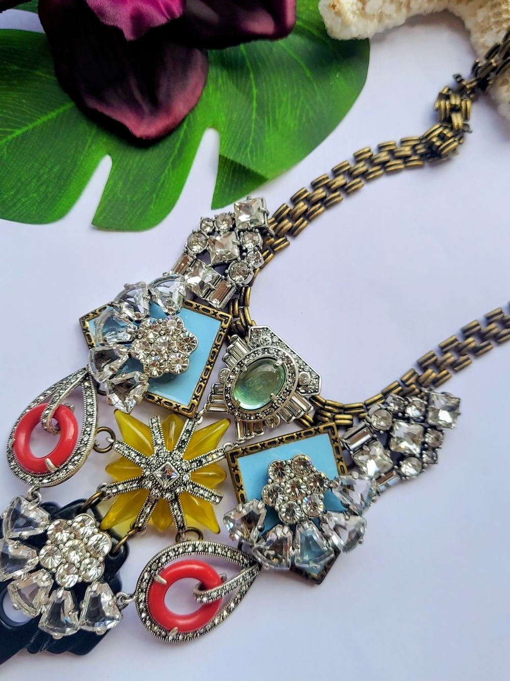 Statement Multicolor Crystal And Coral Bib Necklace - Women Jewelry - Picture 4 of 8